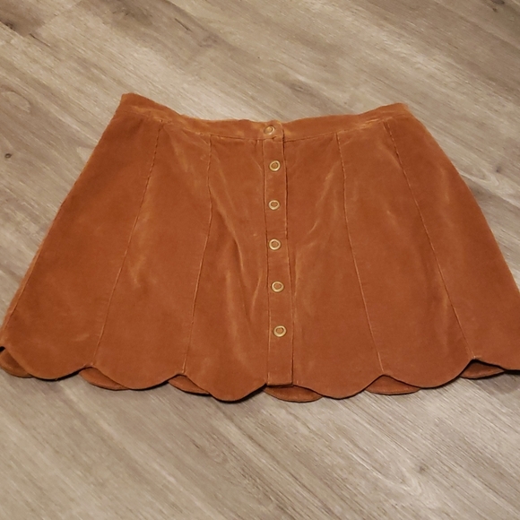 Skirt - Picture 1 of 3